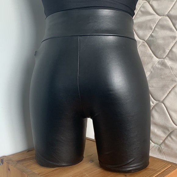 GARAGE Spandex Shorts - Picture 1 of 4